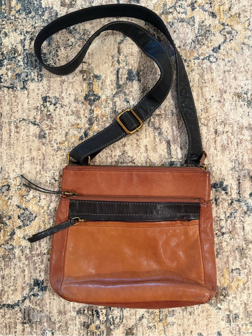 Fossil leather Crossbody Medium/ Brown & Black Purse